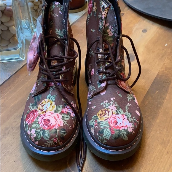 SOLD. Dr. Martens 1460 Brown Floral Canvas - Picture 8 of 8